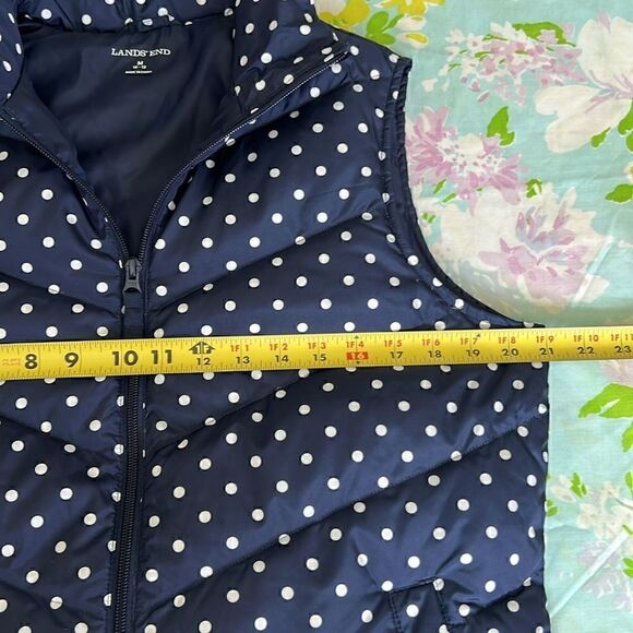 Lands End Puffer Vest - M - Picture 7 of 9